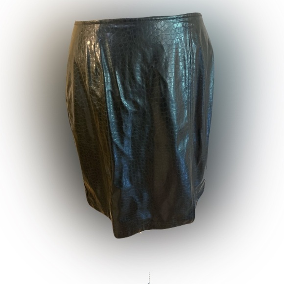Faux leather polyester black snakeskin print women size 12 skirt vintage studio - Picture 1 of 11